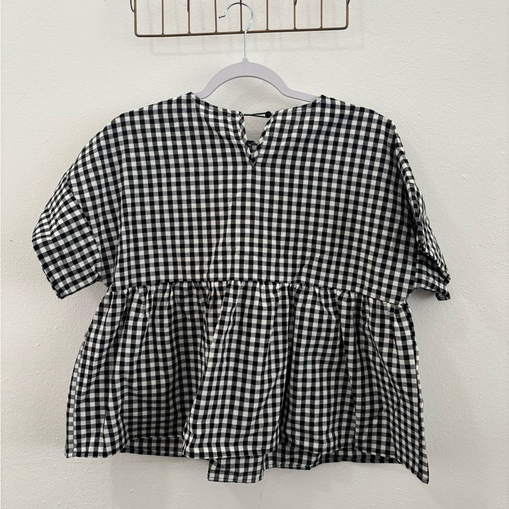 Women’s Black and White Checkered Top